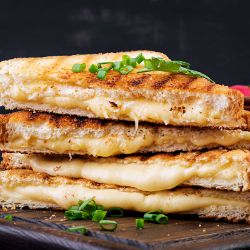 Cheese Grilled Sandwich (2 TRIANGLES)