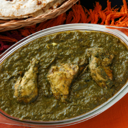 Saag Chicken (6 PCS)